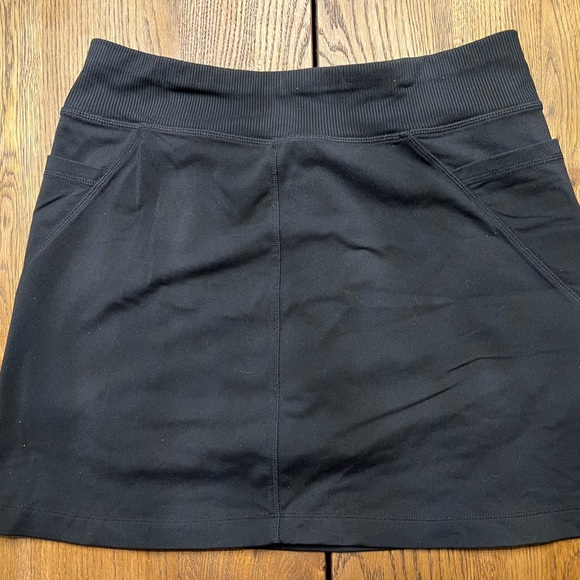 Athleta Excursion Skort - Picture 3 of 7